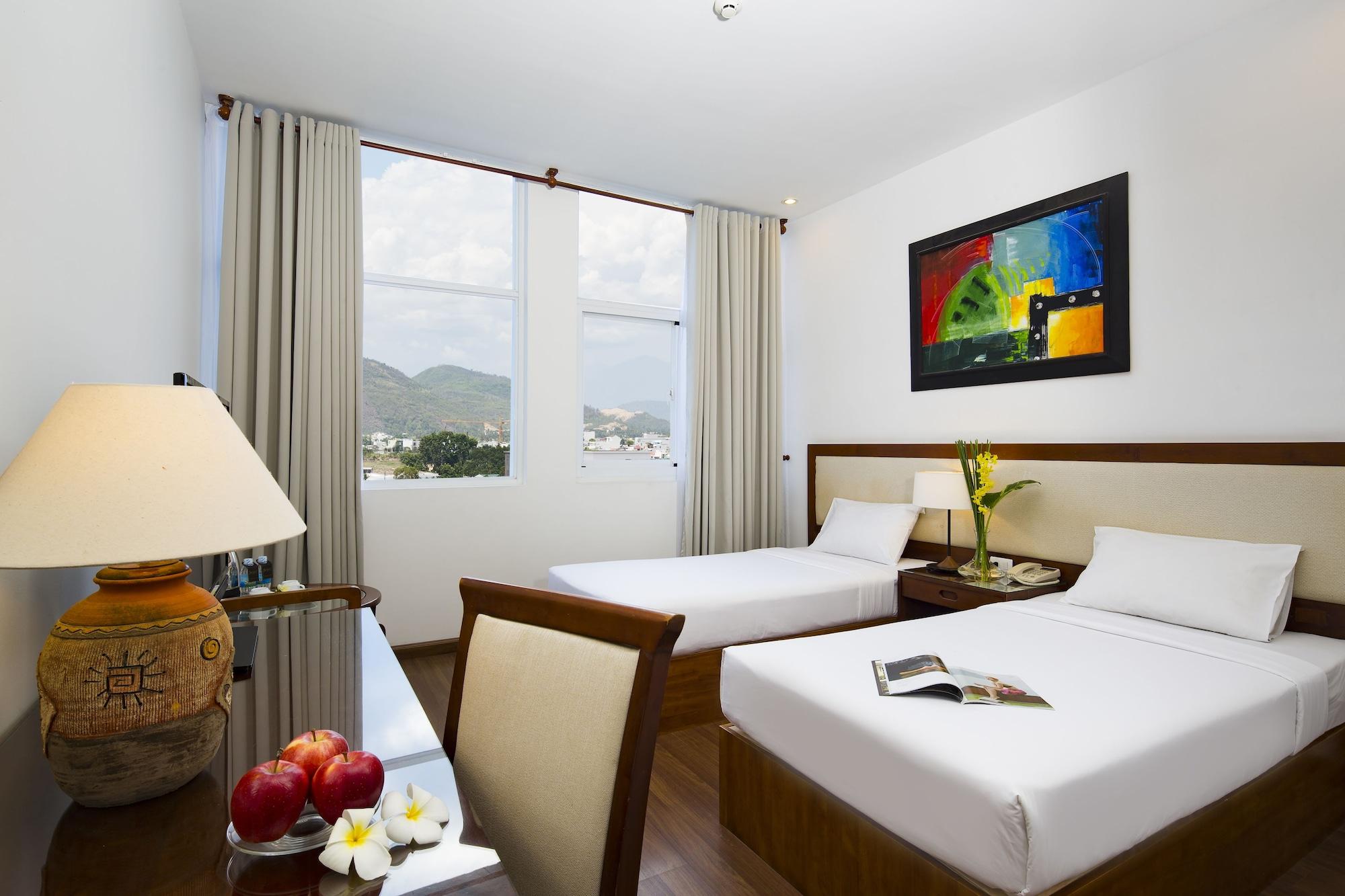 Starlet Hotel Нячанг Екстер'єр фото